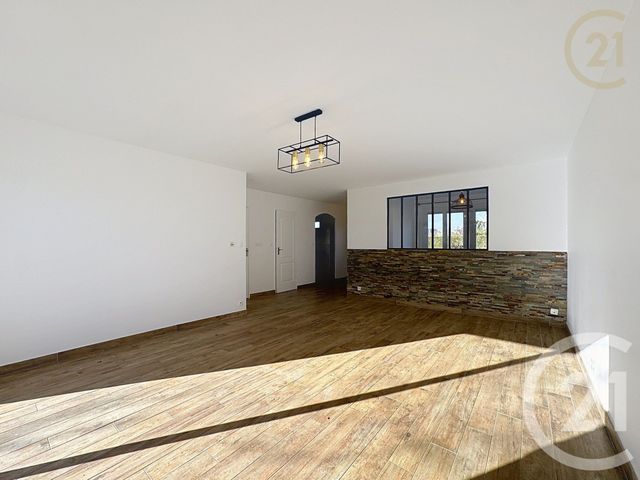 Maison &agrave; vendre - 5 pi&egrave;ces - 93,81 m2 - St Sauveur Sur Ecole - 77 - ILE-DE-FRANCE