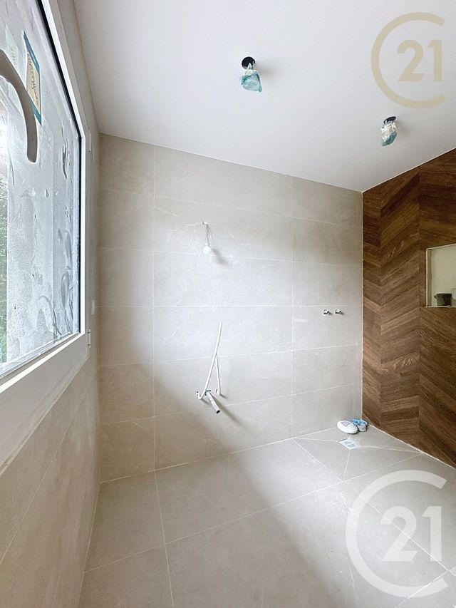 Maison à vendre - 6 pièces - 180,30 m2 - Pringy - 77 - ILE-DE-FRANCE