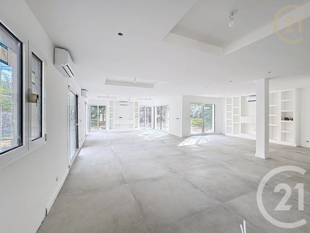 Maison à vendre - 6 pièces - 180,30 m2 - Pringy - 77 - ILE-DE-FRANCE