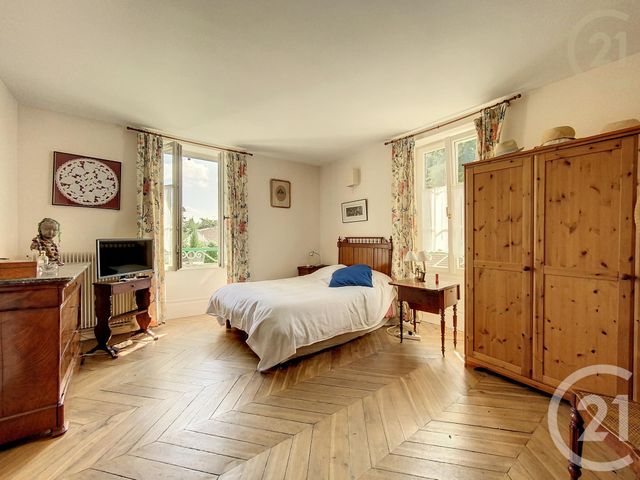 Maison &agrave; vendre - 10 pi&egrave;ces - 220,48 m2 - Pringy - 77 - ILE-DE-FRANCE