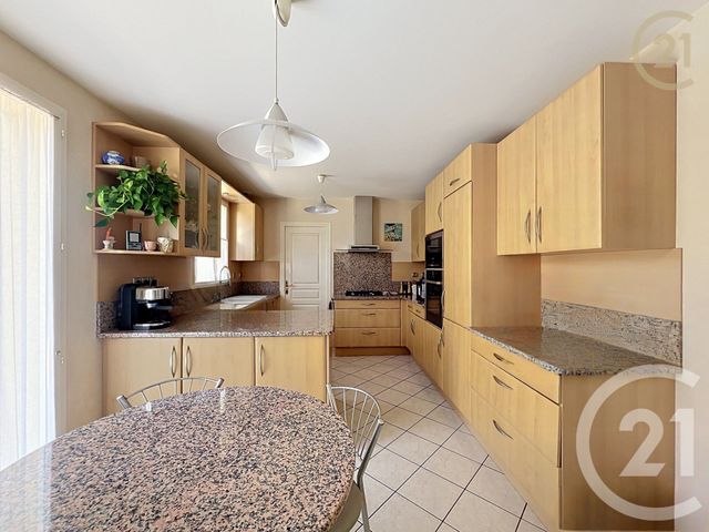 Maison &agrave; vendre - 9 pi&egrave;ces - 211,24 m2 - Boissise Le Roi - 77 - ILE-DE-FRANCE