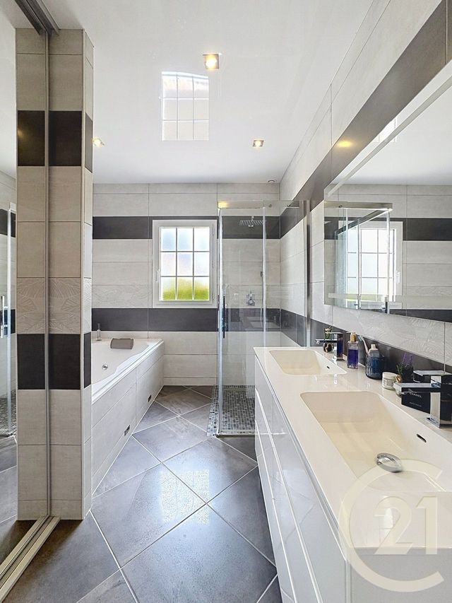 Maison &agrave; vendre - 8 pi&egrave;ces - 209 m2 - 77 - ILE-DE-FRANCE