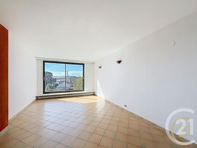 Appartement F3 &agrave; louer - 3 pi&egrave;ces - 87,20 m2 - Fontainebleau - 77 - ILE-DE-FRANCE