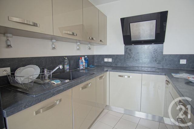 Appartement F4 &agrave; louer - 4 pi&egrave;ces - 81,17 m2 - Choisy Le Roi - 94 - ILE-DE-FRANCE