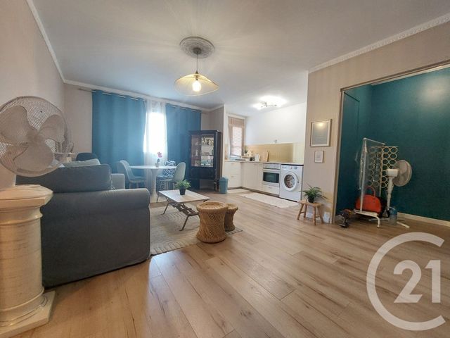 Appartement F2 &agrave; louer - 2 pi&egrave;ces - 41,72 m2 - Maisons Alfort - 94 - ILE-DE-FRANCE