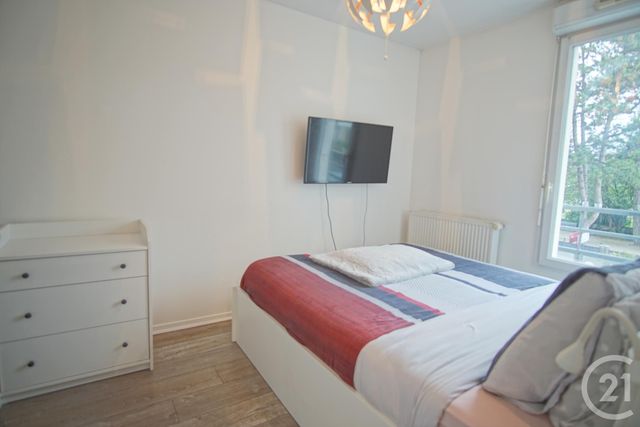 Appartement F2 &agrave; louer - 2 pi&egrave;ces - 43,82 m2 - Fresnes - 94 - ILE-DE-FRANCE