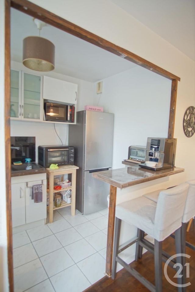 Appartement F2 &agrave; louer - 2 pi&egrave;ces - 43,82 m2 - Fresnes - 94 - ILE-DE-FRANCE