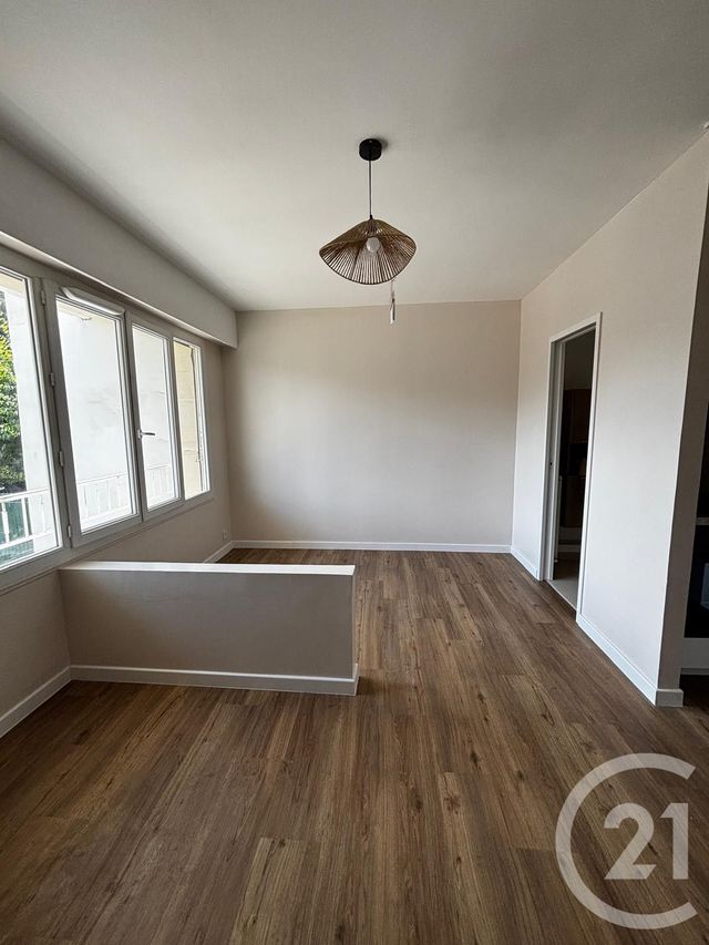 Appartement F1 &agrave; louer - 1 pi&egrave;ce - 23,53 m2 - Chessy - 77 - ILE-DE-FRANCE