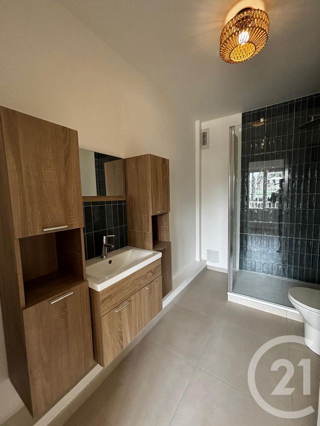Appartement F1 &agrave; louer - 1 pi&egrave;ce - 23,53 m2 - Chessy - 77 - ILE-DE-FRANCE
