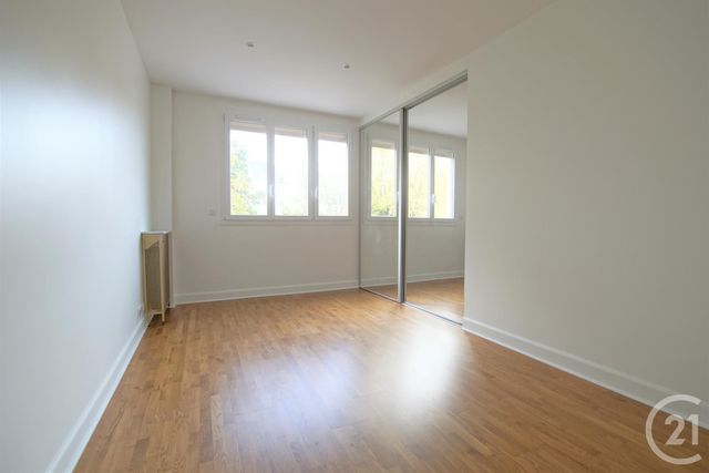 Appartement F3 &agrave; louer - 3 pi&egrave;ces - 75,65 m2 - Alfortville - 94 - ILE-DE-FRANCE