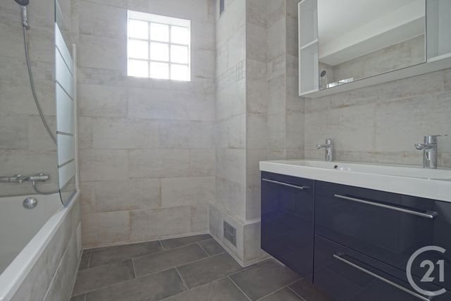 Appartement F3 &agrave; louer - 3 pi&egrave;ces - 75,65 m2 - Alfortville - 94 - ILE-DE-FRANCE