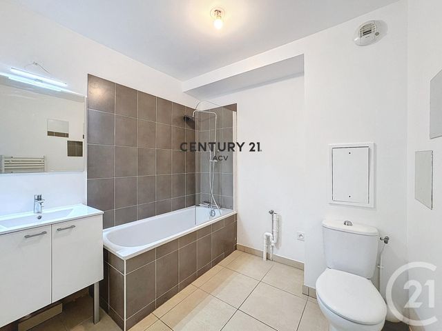 Appartement F4 à vendre - 4 pièces - 60,11 m2 - Choisy Le Roi - 94 - ILE-DE-FRANCE