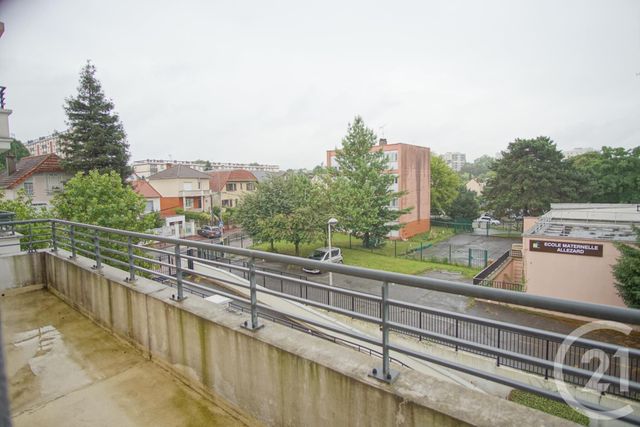 Appartement F3 à louer - 3 pièces - 62,01 m2 - Creteil - 94 - ILE-DE-FRANCE