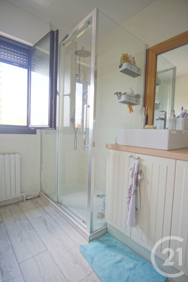 Appartement F4 à louer - 4 pièces - 112,22 m2 - Choisy Le Roi - 94 - ILE-DE-FRANCE