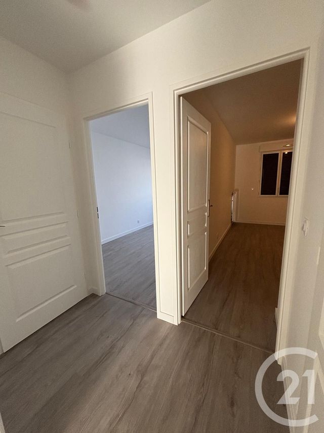 Appartement F3 à louer - 3 pièces - 74,78 m2 - Thiais - 94 - ILE-DE-FRANCE