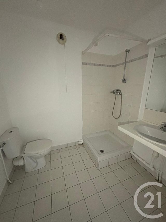 Appartement F1 &agrave; louer - 1 pi&egrave;ce - 25,20 m2 - Thiais - 94 - ILE-DE-FRANCE