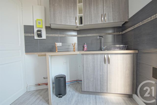Appartement F1 &agrave; louer - 1 pi&egrave;ce - 28 m2 - Vitry Sur Seine - 94 - ILE-DE-FRANCE