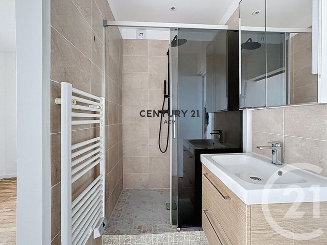 Appartement Duplex &agrave; vendre - 3 pi&egrave;ces - 44,02 m2 - Villejuif - 94 - ILE-DE-FRANCE