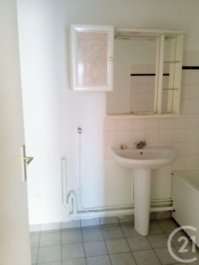 Appartement F2 &agrave; louer - 2 pi&egrave;ces - 49,10 m2 - Choisy Le Roi - 94 - ILE-DE-FRANCE