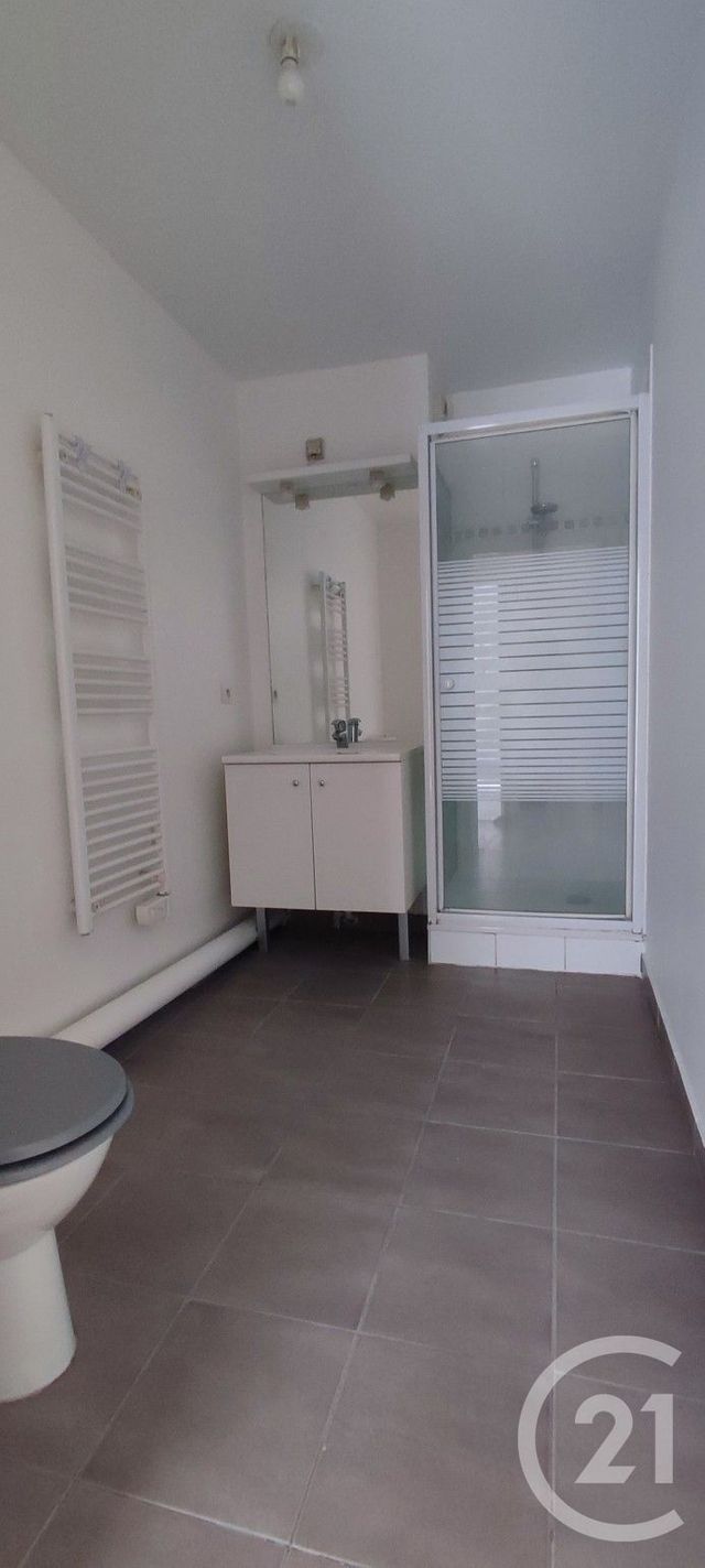 Appartement F2 &agrave; louer - 2 pi&egrave;ces - 40,50 m2 - Choisy Le Roi - 94 - ILE-DE-FRANCE