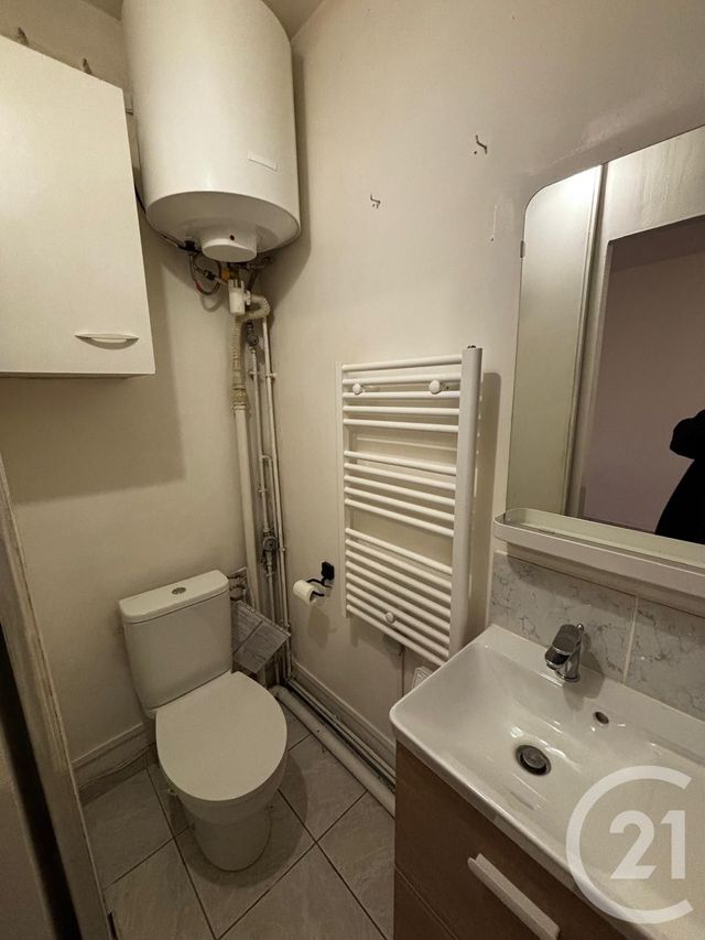 Appartement F1 &agrave; louer - 1 pi&egrave;ce - 14,95 m2 - Choisy Le Roi - 94 - ILE-DE-FRANCE
