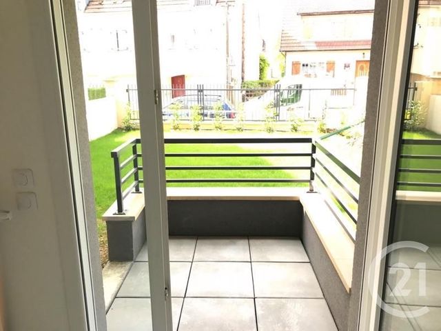 Appartement F1 &agrave; louer - 1 pi&egrave;ce - 32,15 m2 - Villeneuve Le Roi - 94 - ILE-DE-FRANCE