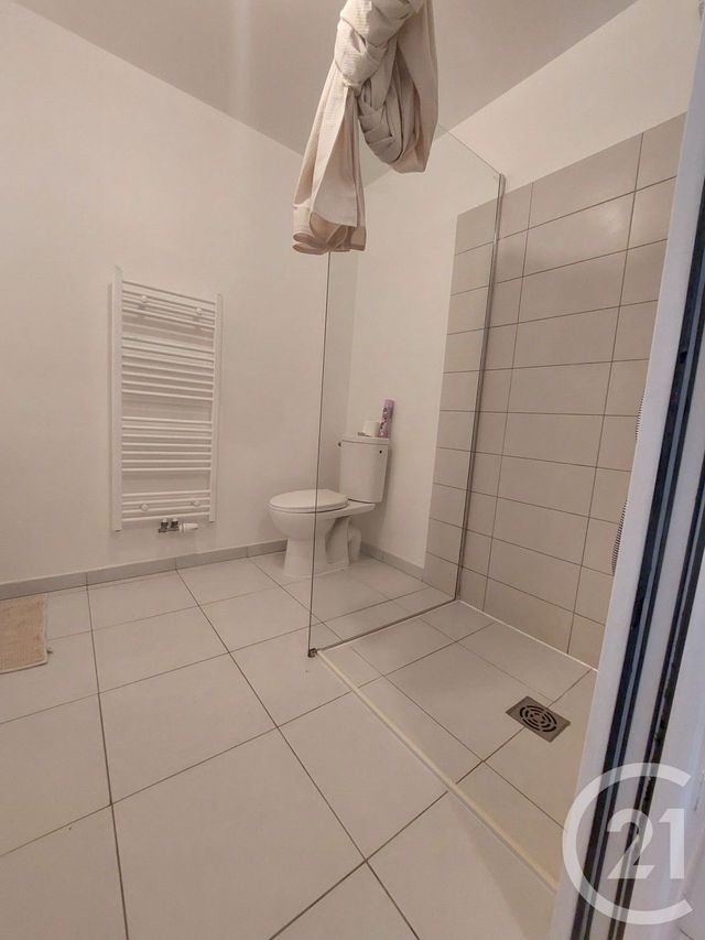 Appartement F1 &agrave; louer - 1 pi&egrave;ce - 32,15 m2 - Villeneuve Le Roi - 94 - ILE-DE-FRANCE
