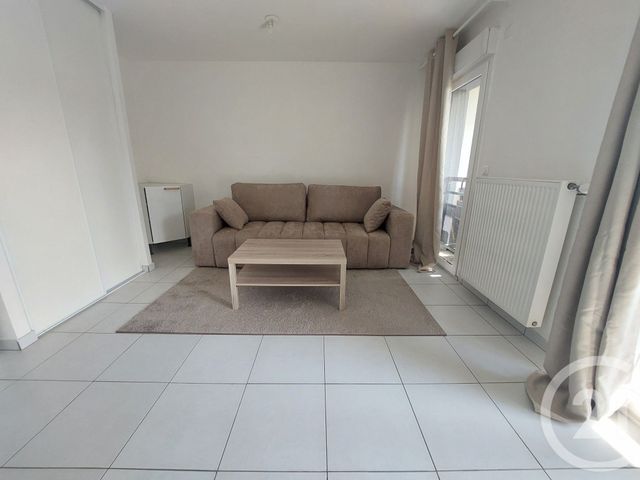 Appartement F1 &agrave; louer - 1 pi&egrave;ce - 32,15 m2 - Villeneuve Le Roi - 94 - ILE-DE-FRANCE