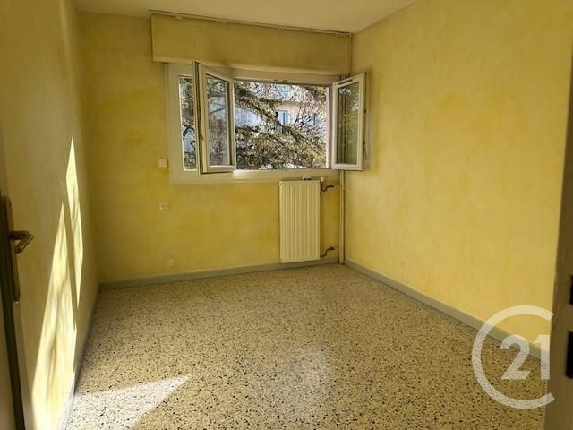 Appartement F4 &agrave; vendre - 4 pi&egrave;ces - 76,88 m2 - Toulon - 83 - PROVENCE-ALPES-COTE-D-AZUR