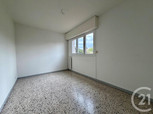 Appartement F4 à vendre - 4 pièces - 76,88 m2 - Toulon - 83 - PROVENCE-ALPES-COTE-D-AZUR