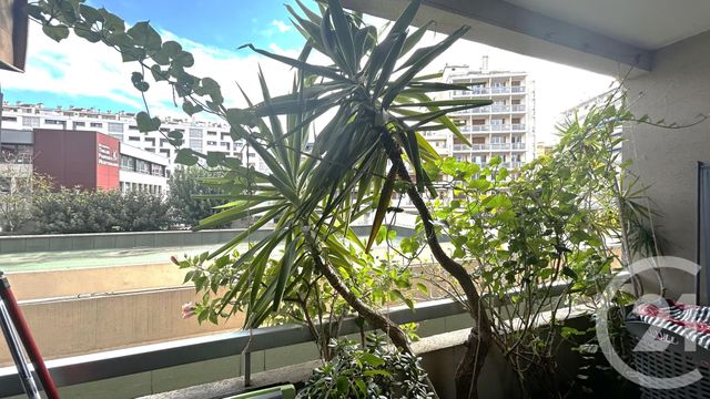 Appartement T4 &agrave; vendre - 4 pi&egrave;ces - 73,36 m2 - Toulon - 83 - PROVENCE-ALPES-COTE-D-AZUR