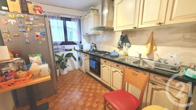 Appartement F4 à vendre - 4 pièces - 76,66 m2 - Toulon - 83 - PROVENCE-ALPES-COTE-D-AZUR