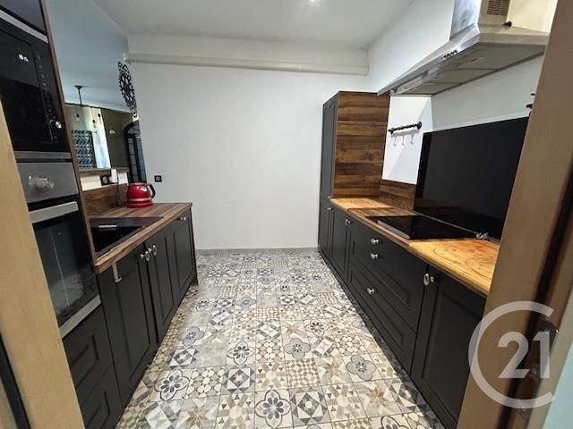 Appartement F5 à vendre - 5 pièces - 113 m2 - Toulon - 83 - PROVENCE-ALPES-COTE-D-AZUR