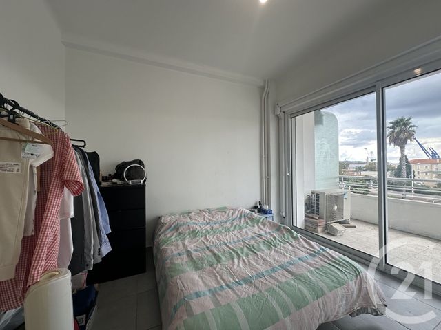 Appartement F5 &agrave; vendre - 5 pi&egrave;ces - 82,35 m2 - Toulon - 83 - PROVENCE-ALPES-COTE-D-AZUR