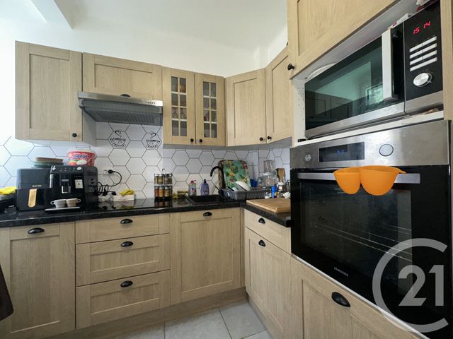 Appartement F5 &agrave; vendre - 5 pi&egrave;ces - 82,35 m2 - Toulon - 83 - PROVENCE-ALPES-COTE-D-AZUR