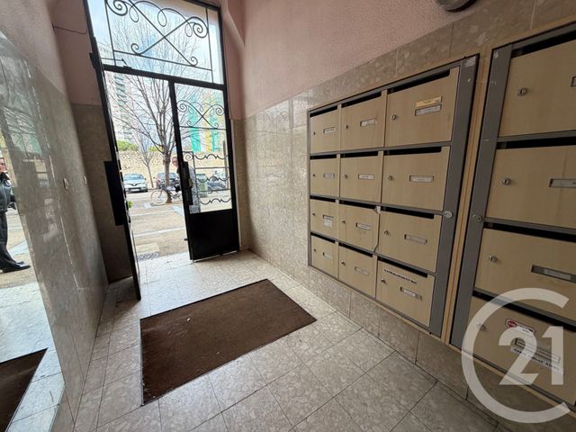 Appartement F5 à vendre - 4 pièces - 96,61 m2 - Toulon - 83 - PROVENCE-ALPES-COTE-D-AZUR