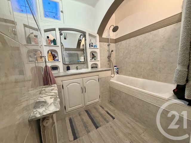 Appartement T4 &agrave; vendre - 4 pi&egrave;ces - 80 m2 - Toulon - 83 - PROVENCE-ALPES-COTE-D-AZUR