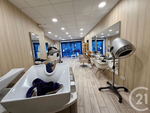 Local commercial à louer - 47.29 m2 - 83 - Var