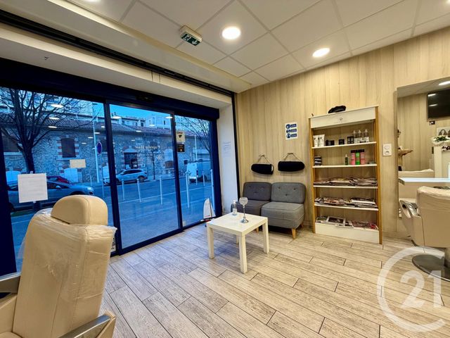 Local commercial à louer - 47.29 m2 - 83 - Var