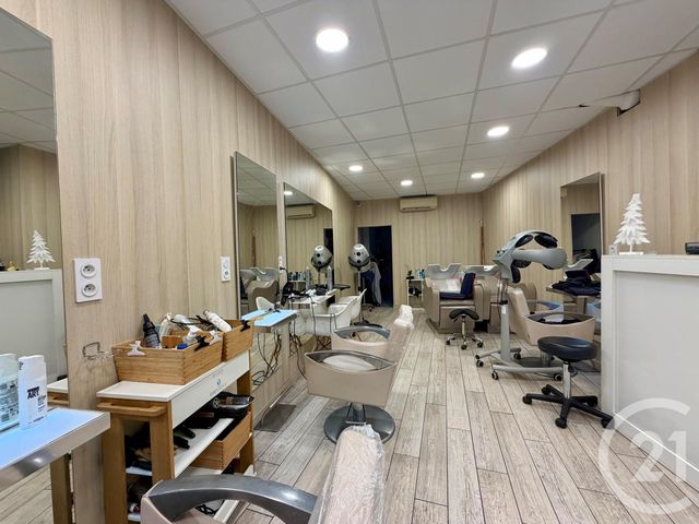 Local commercial à louer - 47.29 m2 - 83 - Var