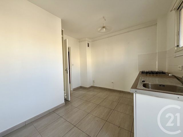 Appartement F2 &agrave; vendre - 2 pi&egrave;ces - 55,60 m2 - Toulon - 83 - PROVENCE-ALPES-COTE-D-AZUR