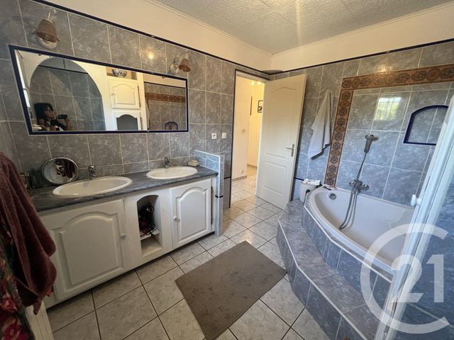 Maison &agrave; vendre - 6 pi&egrave;ces - 170 m2 - Rocbaron - 83 - PROVENCE-ALPES-COTE-D-AZUR