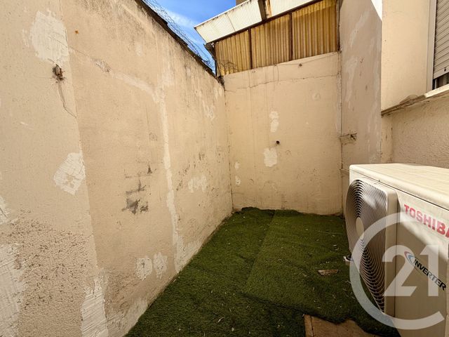 Appartement F2 &agrave; louer - 2 pi&egrave;ces - 33,50 m2 - Toulon - 83 - PROVENCE-ALPES-COTE-D-AZUR