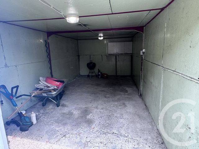 Appartement T3 &agrave; louer - 3 pi&egrave;ces - 54,26 m2 - Vaulx En Velin - 69 - RHONE-ALPES