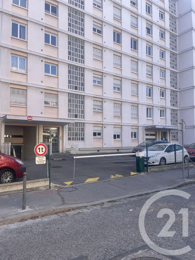 Parking &agrave; vendre - 13 m2 - Villeurbanne - 69 - RHONE-ALPES