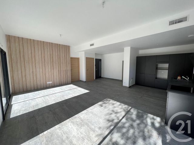 Maison &agrave; louer - 5 pi&egrave;ces - 136 m2 - St Jean De Vedas - 34 - LANGUEDOC-ROUSSILLON