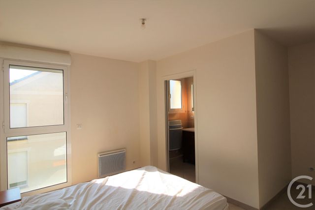 Appartement F4 &agrave; louer - 4 pi&egrave;ces - 81 m2 - Chilly Mazarin - 91 - ILE-DE-FRANCE