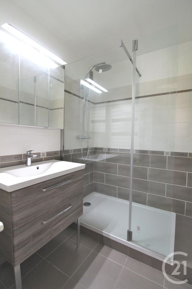 Appartement F3 &agrave; louer - 3 pi&egrave;ces - 61,32 m2 - Villebon Sur Yvette - 91 - ILE-DE-FRANCE