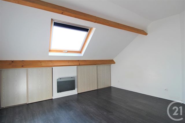 Appartement F3 &agrave; louer - 3 pi&egrave;ces - 35,98 m2 - La Ville Du Bois - 91 - ILE-DE-FRANCE