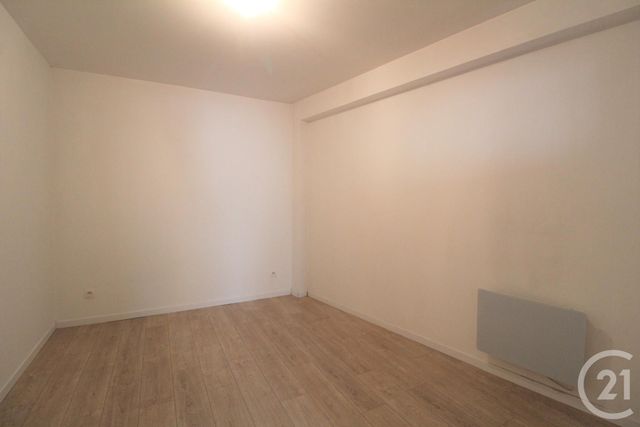 Appartement F2 &agrave; louer - 2 pi&egrave;ces - 36,60 m2 - La Ville Du Bois - 91 - ILE-DE-FRANCE